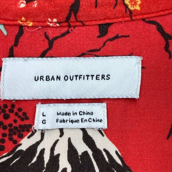 Urban Outfitters Tiger Dragon Asian Allover Print Short Sleeve Shirt - Picture 6 of 8